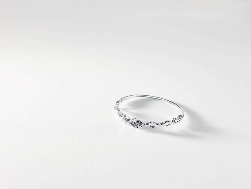 evara platinum love bands